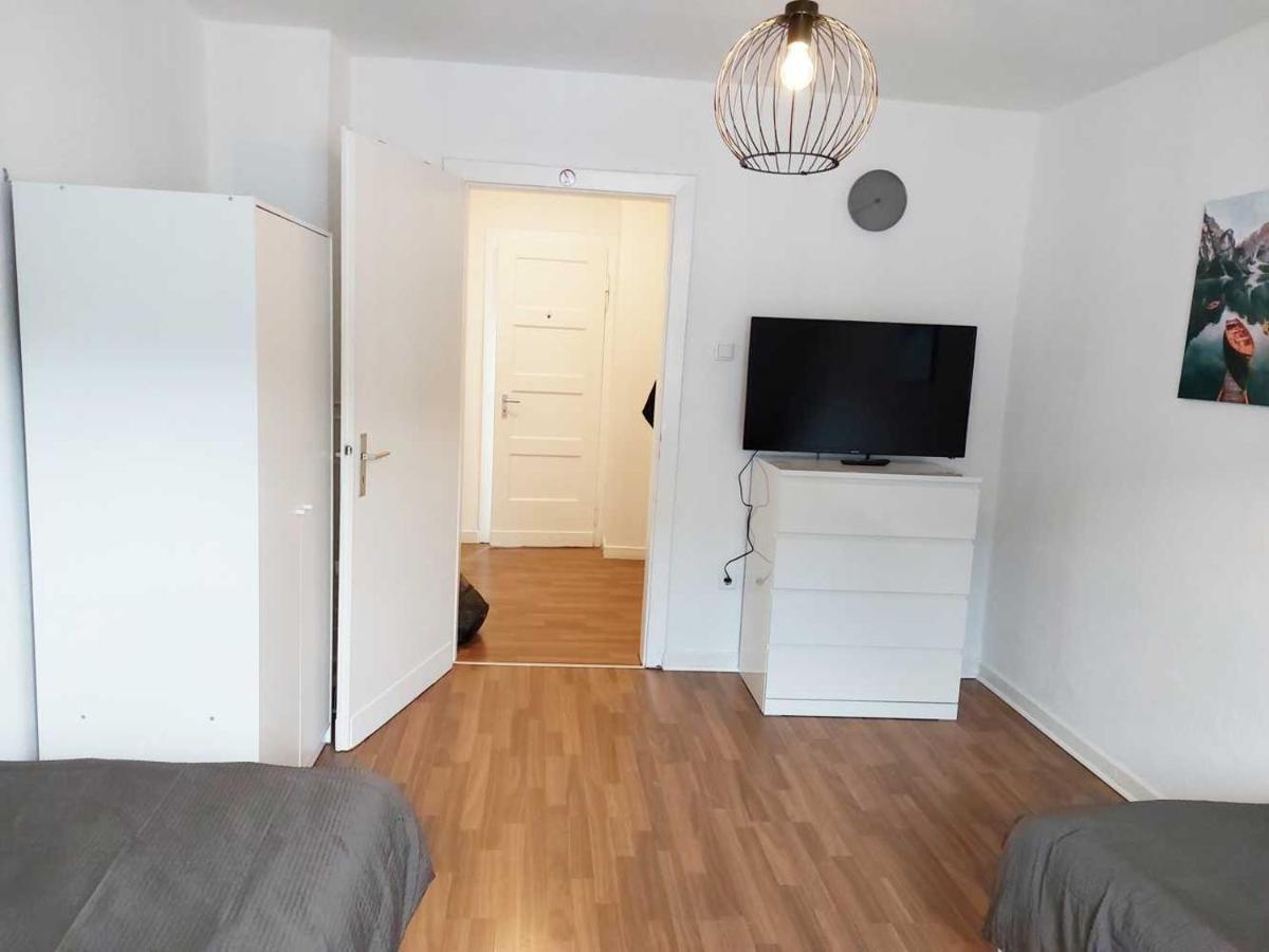 Cozy Apartment With Garden In Gelsenkirchen Eksteriør bilde