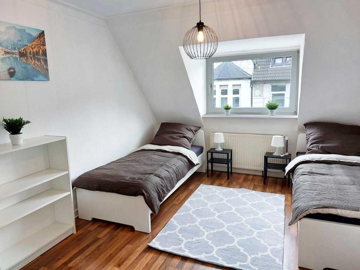 Cozy Apartment With Garden In Gelsenkirchen Eksteriør bilde