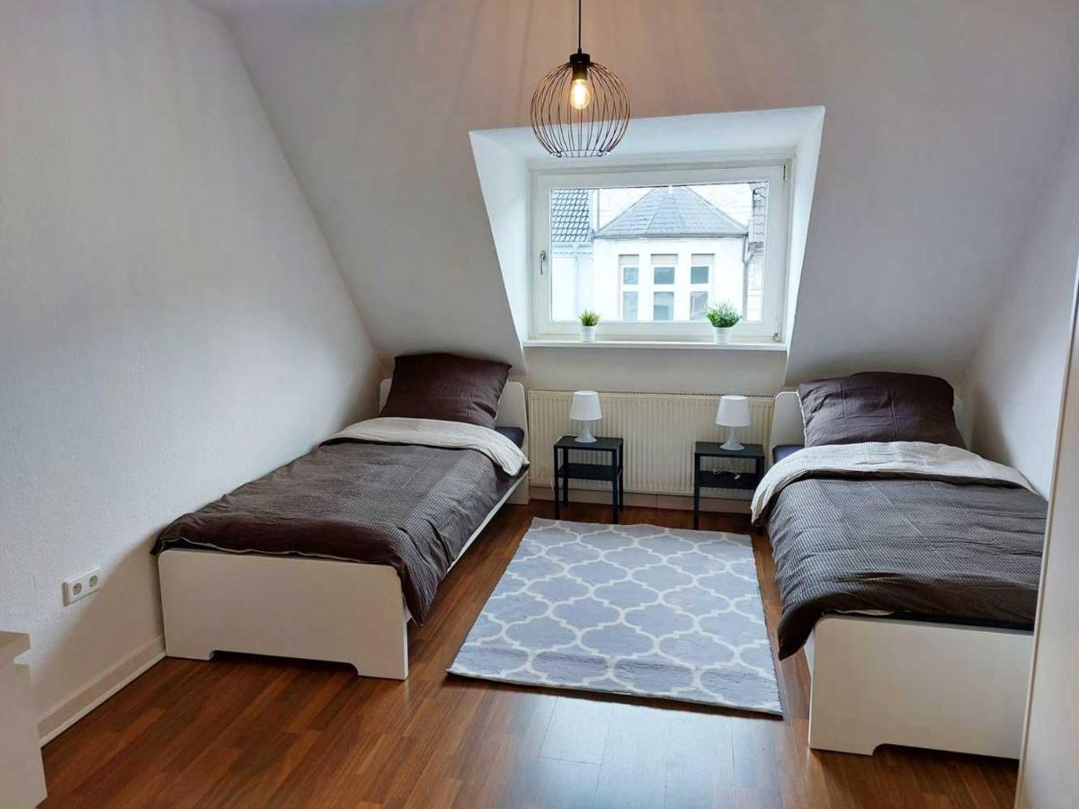 Cozy Apartment With Garden In Gelsenkirchen Eksteriør bilde