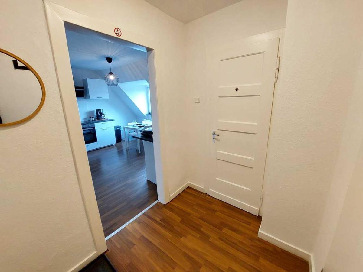 Cozy Apartment With Garden In Gelsenkirchen Eksteriør bilde
