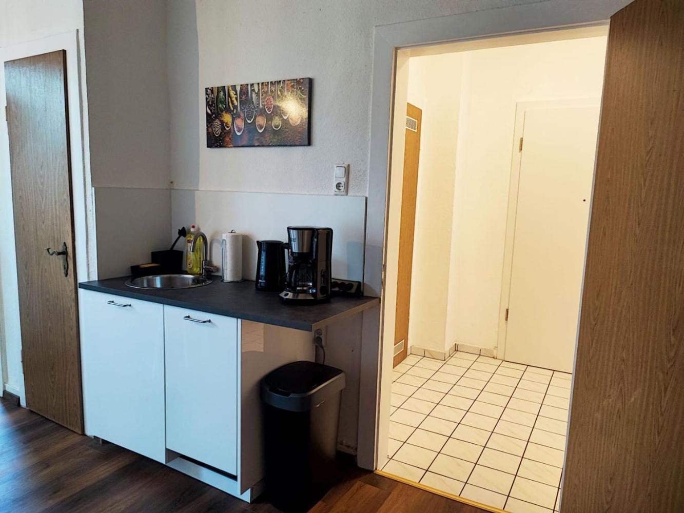 Cozy Apartment With Garden In Gelsenkirchen Eksteriør bilde