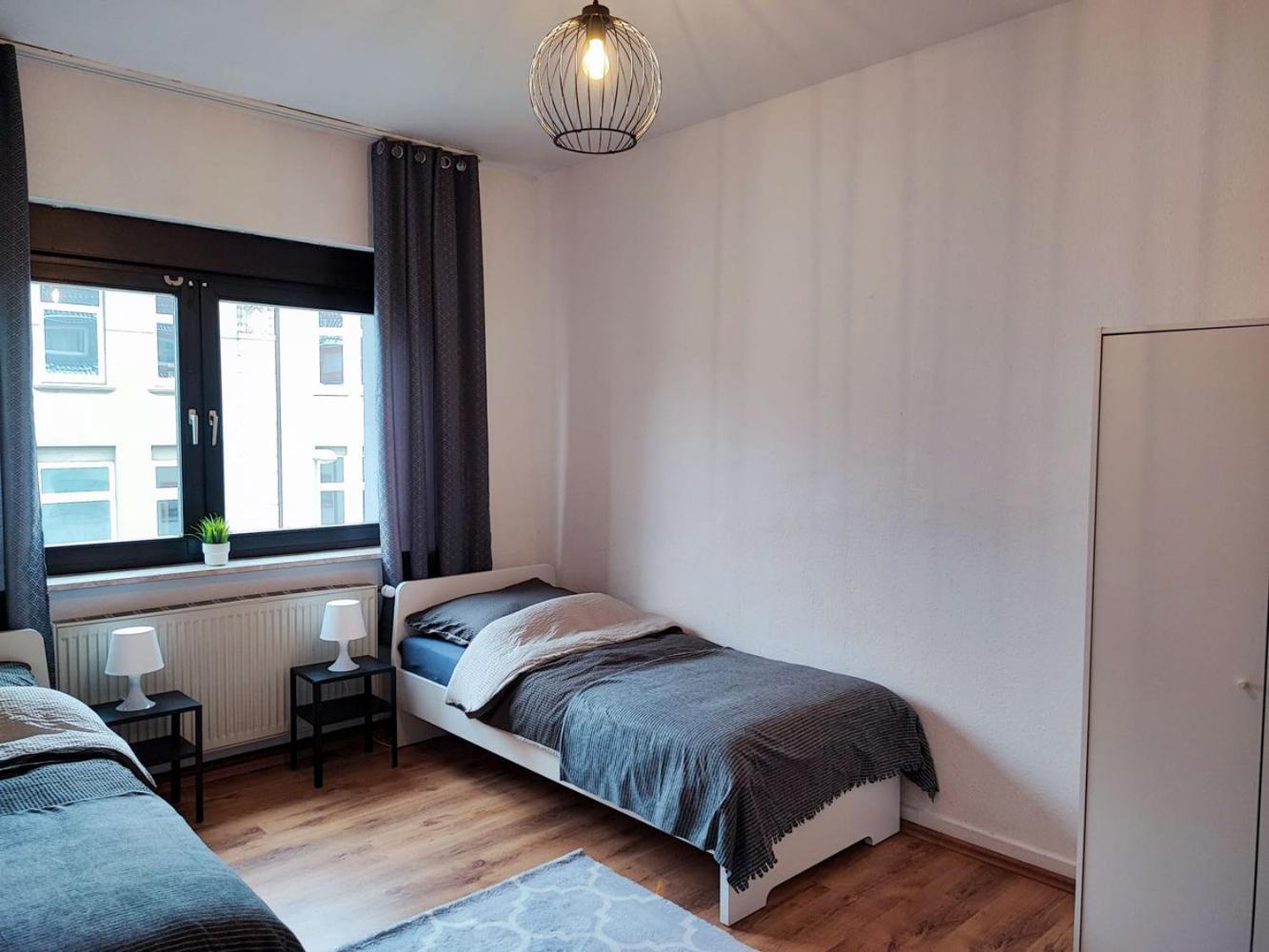 Cozy Apartment With Garden In Gelsenkirchen Eksteriør bilde