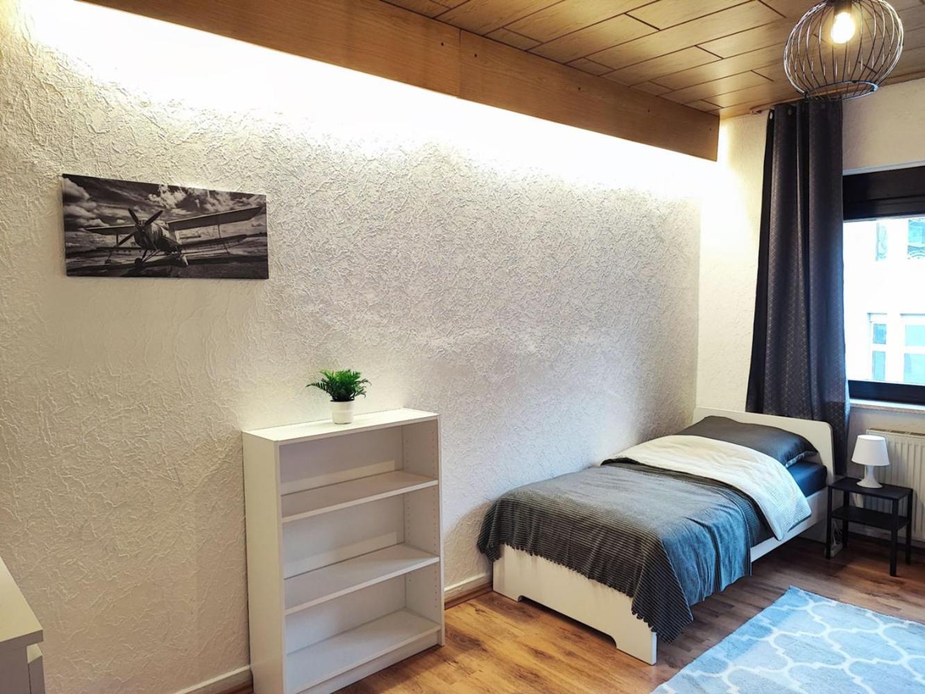 Cozy Apartment With Garden In Gelsenkirchen Eksteriør bilde