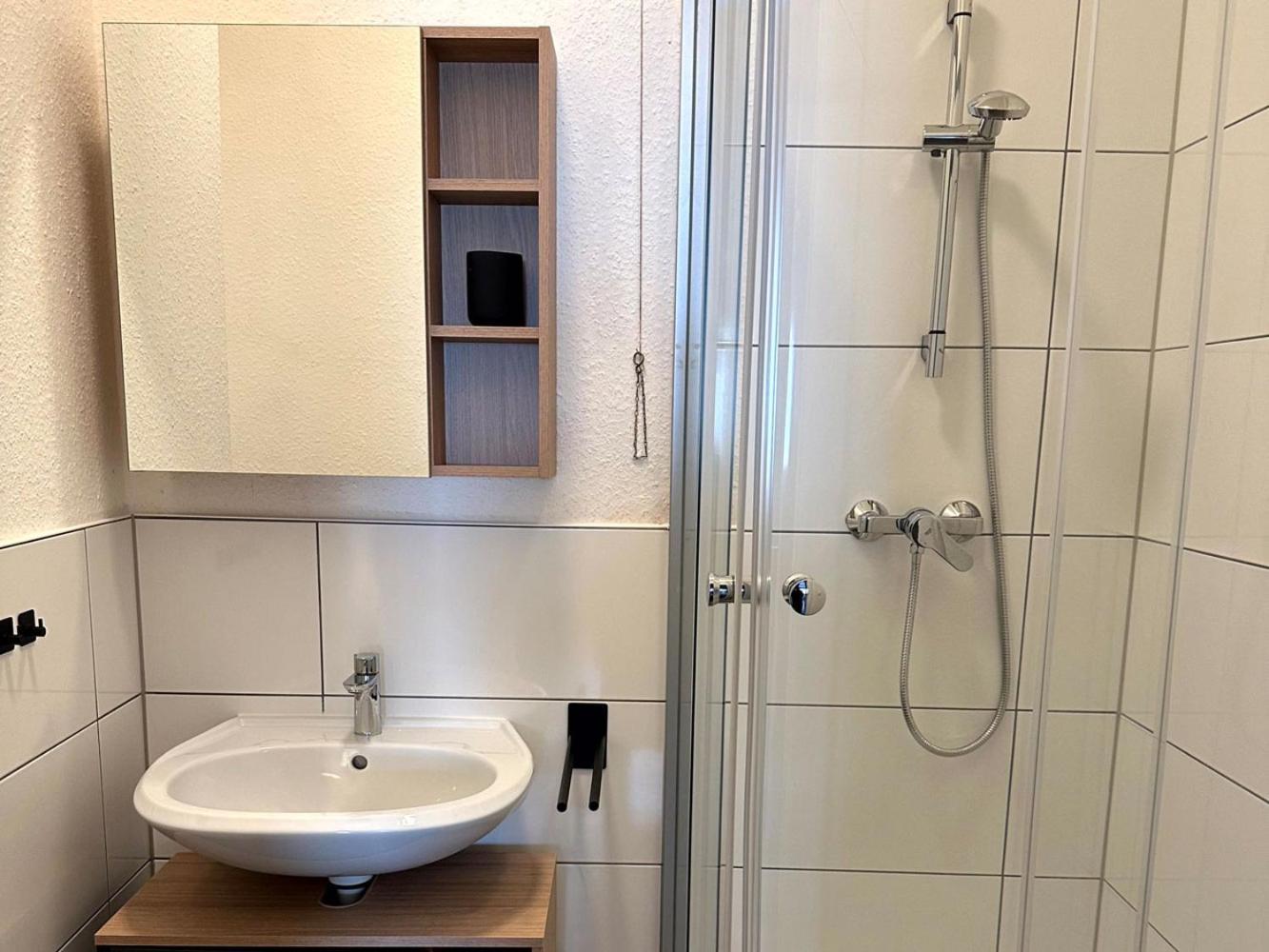 Cozy Apartment With Garden In Gelsenkirchen Eksteriør bilde